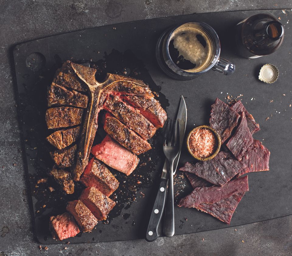Nuredo magazine   tulsa  oklahoma   living  recipes   beyond the flame  father's day grilling   13712 apo web20170623 13119 5qe641