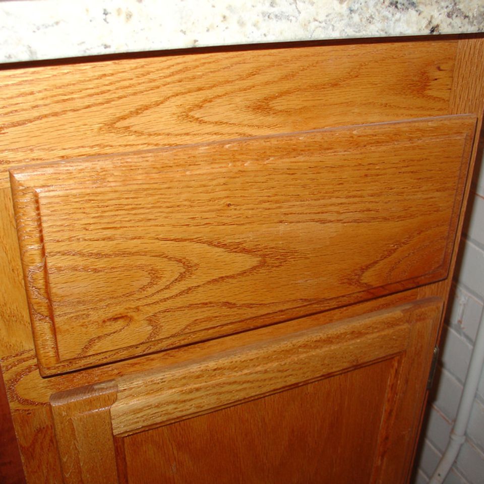 Cabinet refacing before 320120111 11589 lvubcf 0