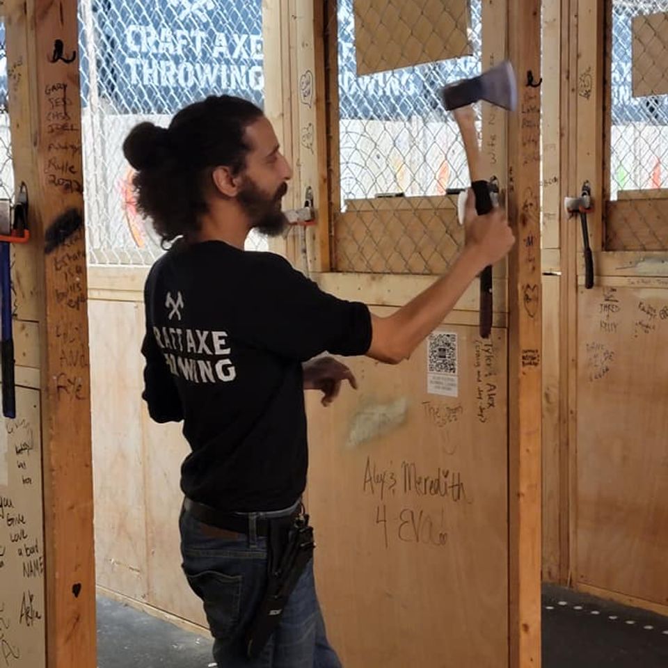 Axe throwing social1