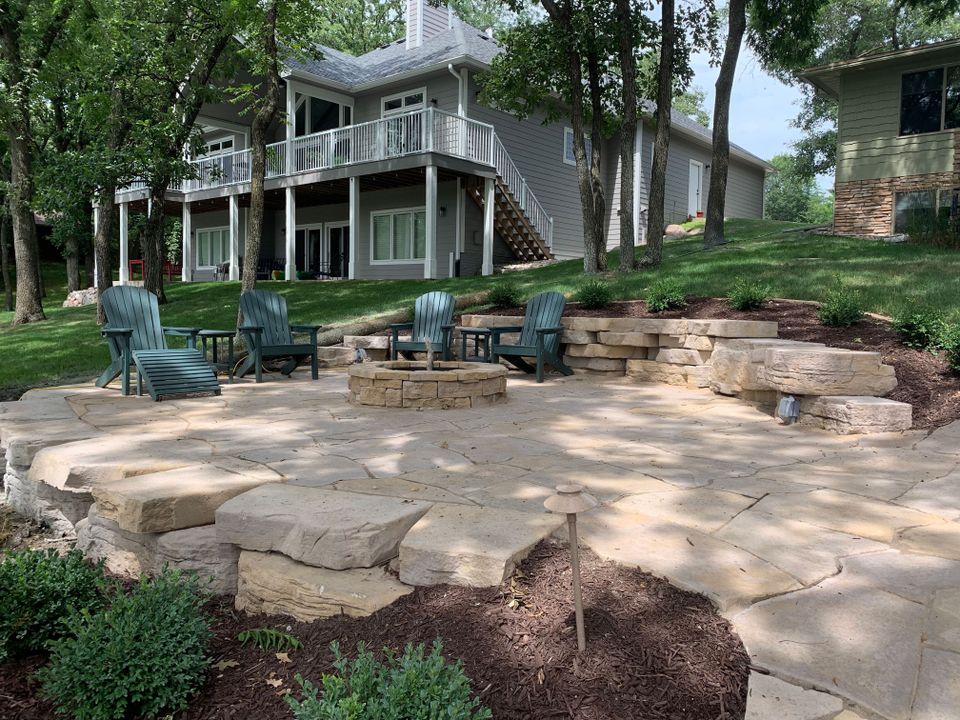 Fond de lac grand flagstone.jpg