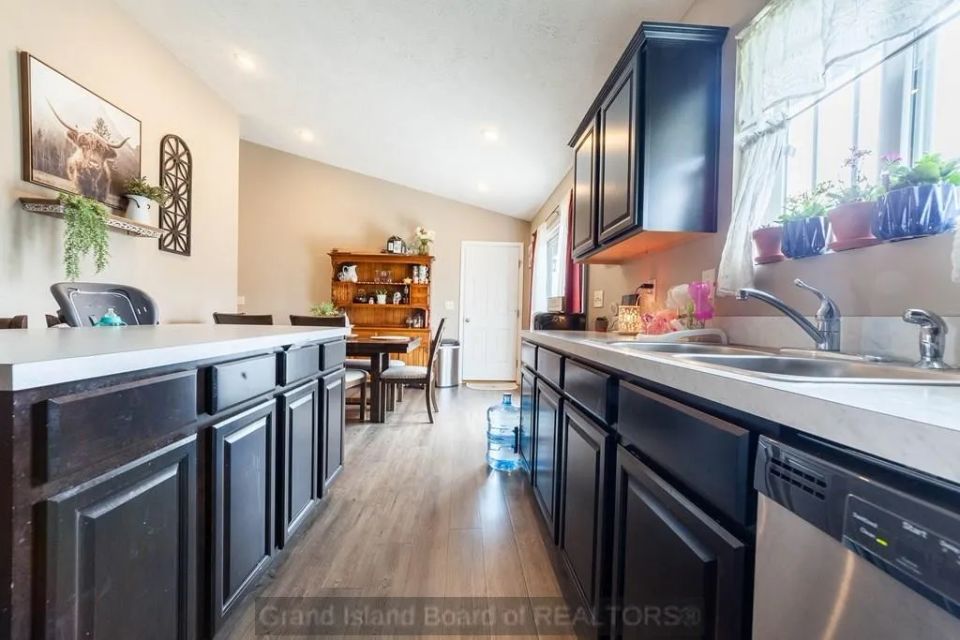 102 switchgrass st grand island a 9