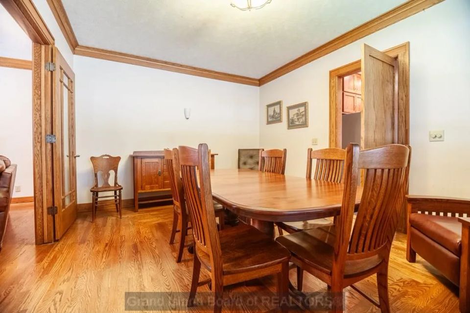 2104 w state st grand island b 2