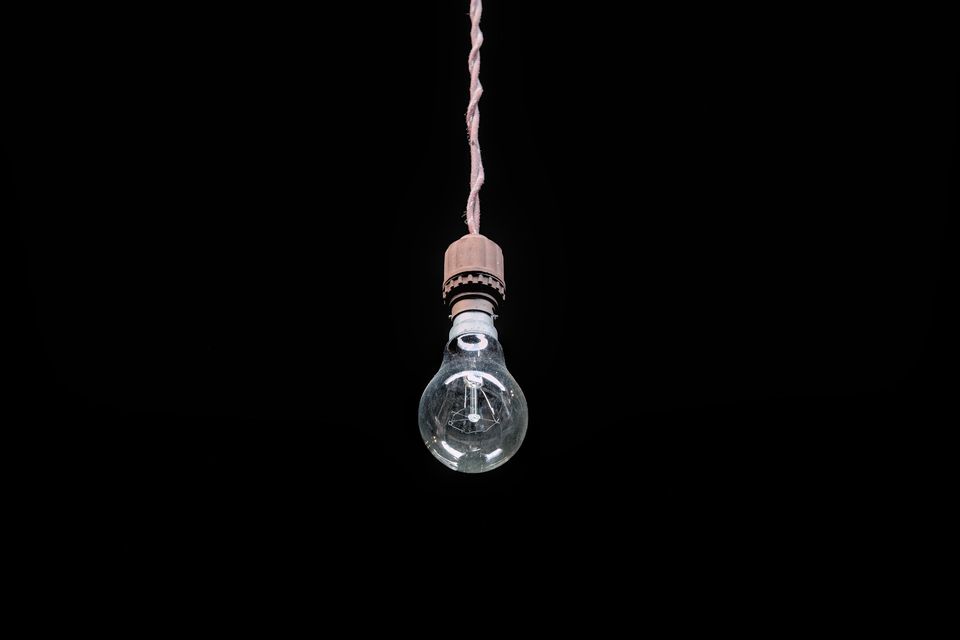 Light bulb g16a363177 1920
