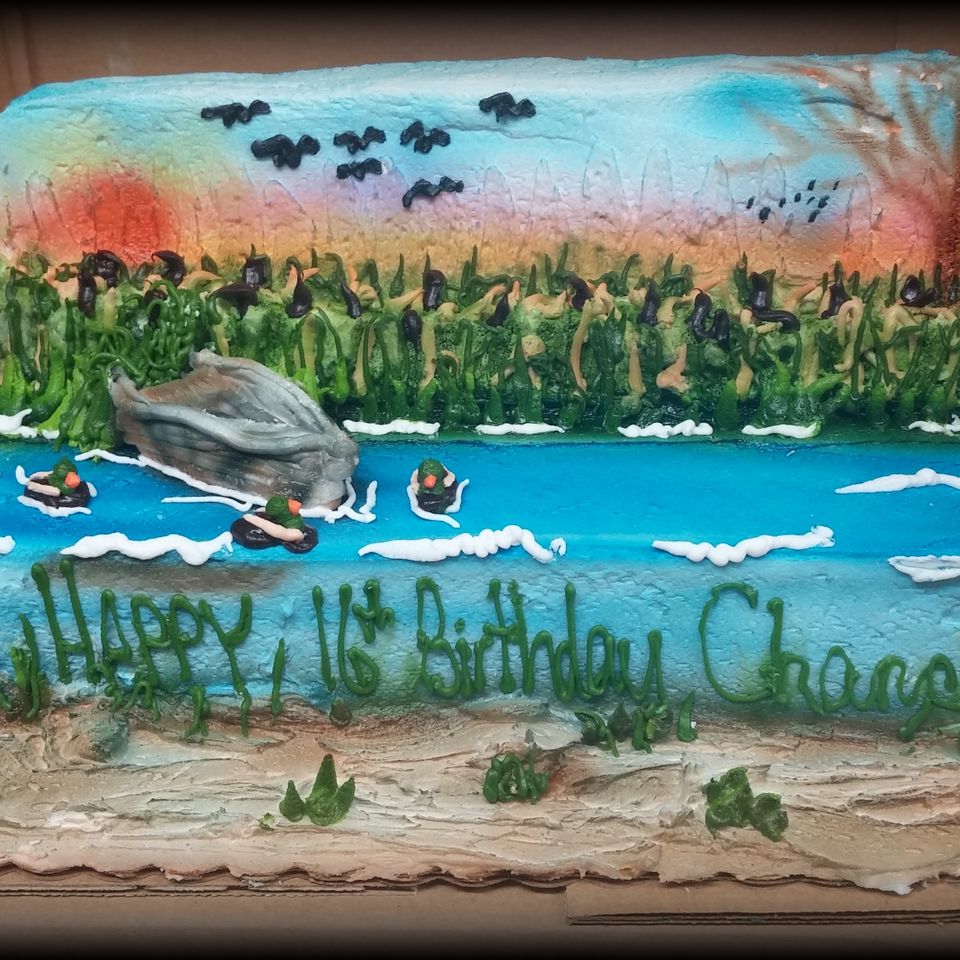 Cakes birthday 12120180612 11649 mur8sa