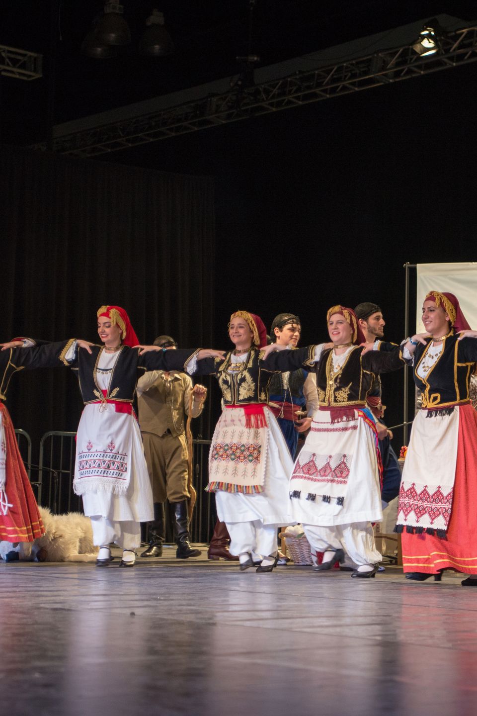 2019 fdf m1 cretan girls 01