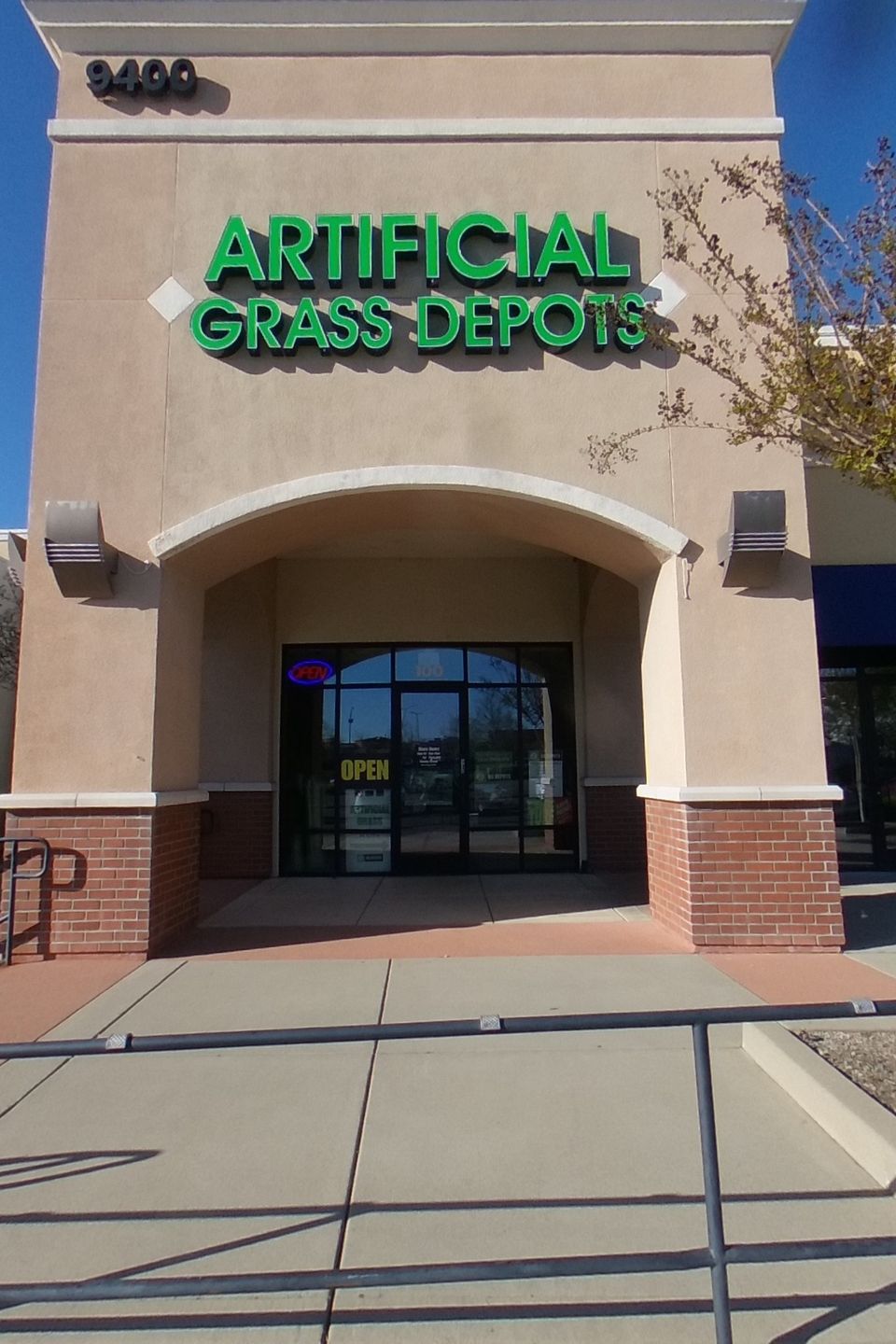 Synthetic grass roseville