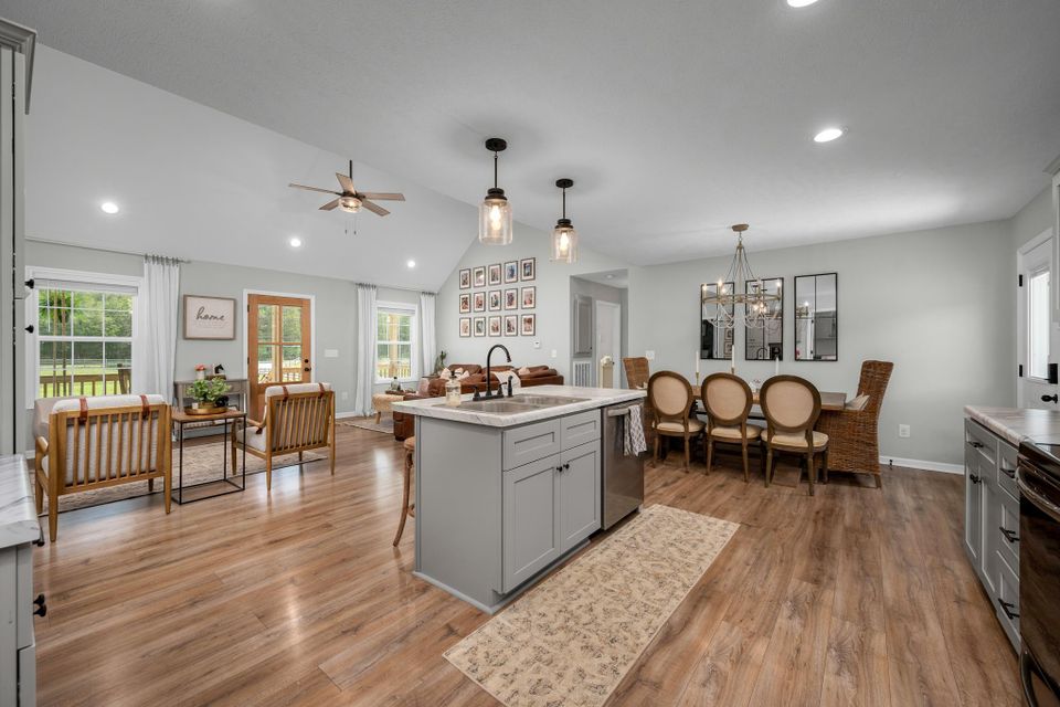 3430 john allen rd interior 12