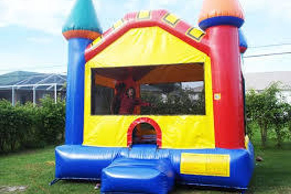 Bounce house20170712 2268 6fxsp5