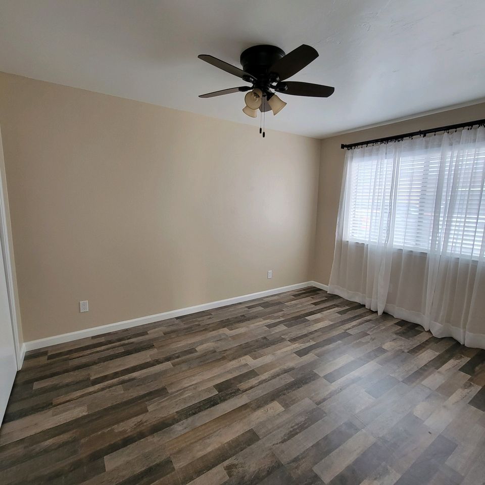 Second bedroom