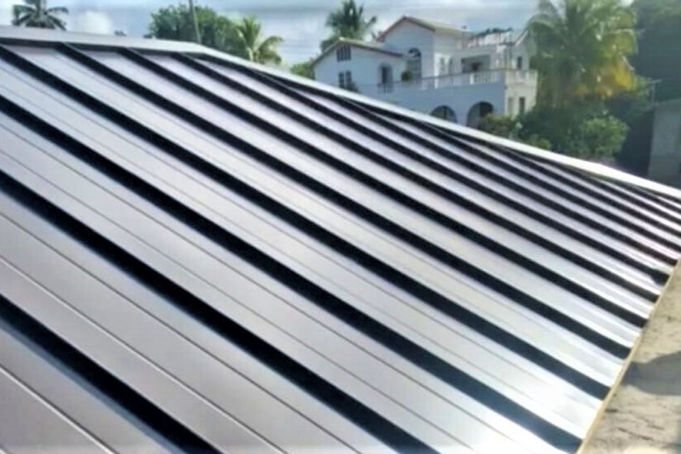 Tidy brown roof panel