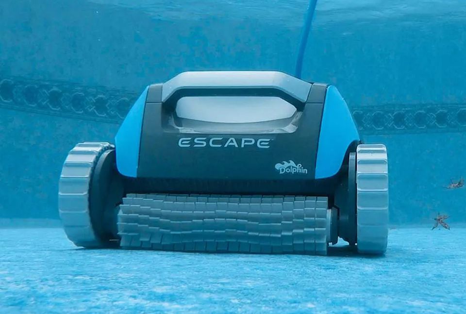 Dolphin hero vacuum