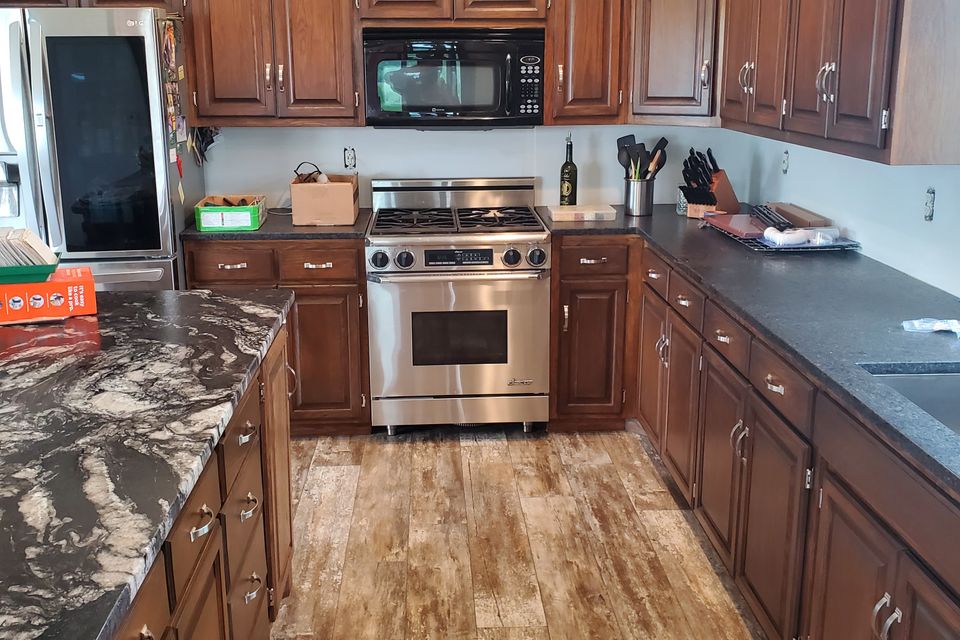 Refacing kitchen cabinets