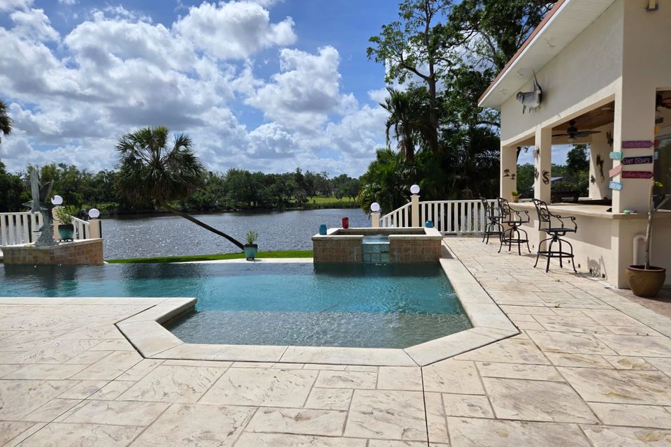 Pool2
