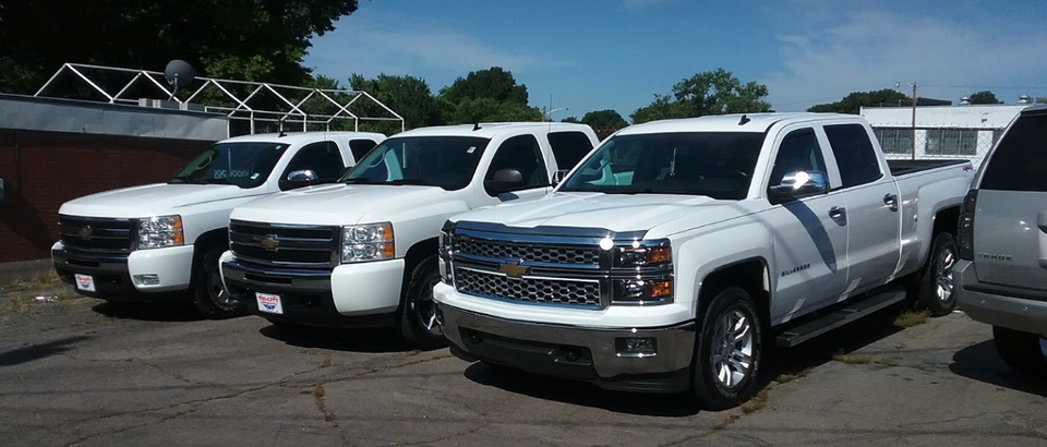auto detailing, commercial & big truck detailing, car detailing, wheel and rim cleaning, headlight restoration, bed liner coatings, full frame undercoating, scratch and scuff removal, engine detailing, waxing service, 