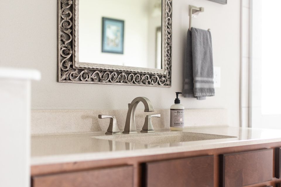 Knight master bath 7