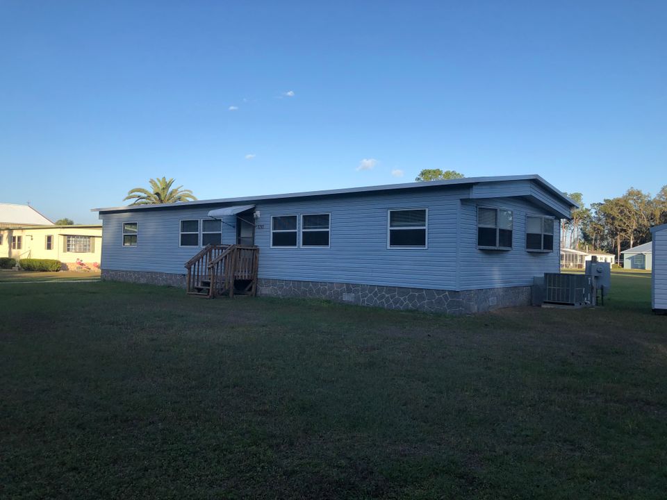 6265 front yard