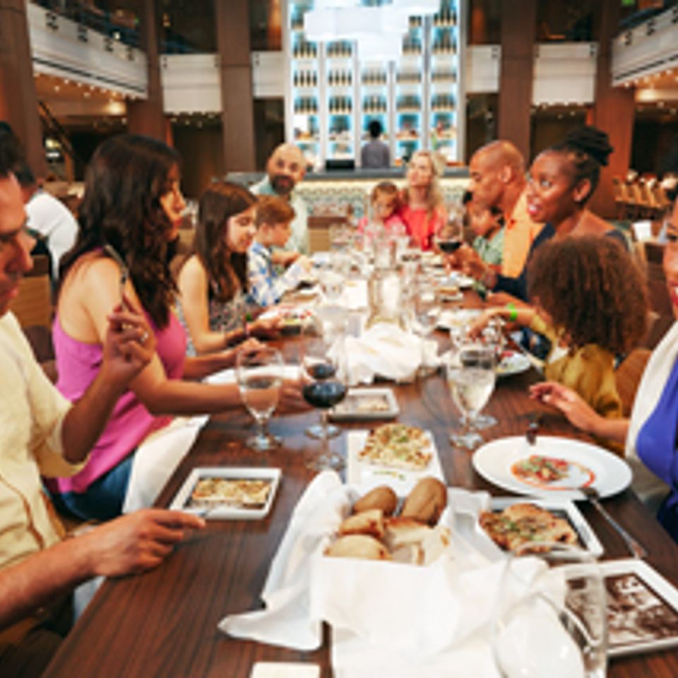 Mardi gras main dining