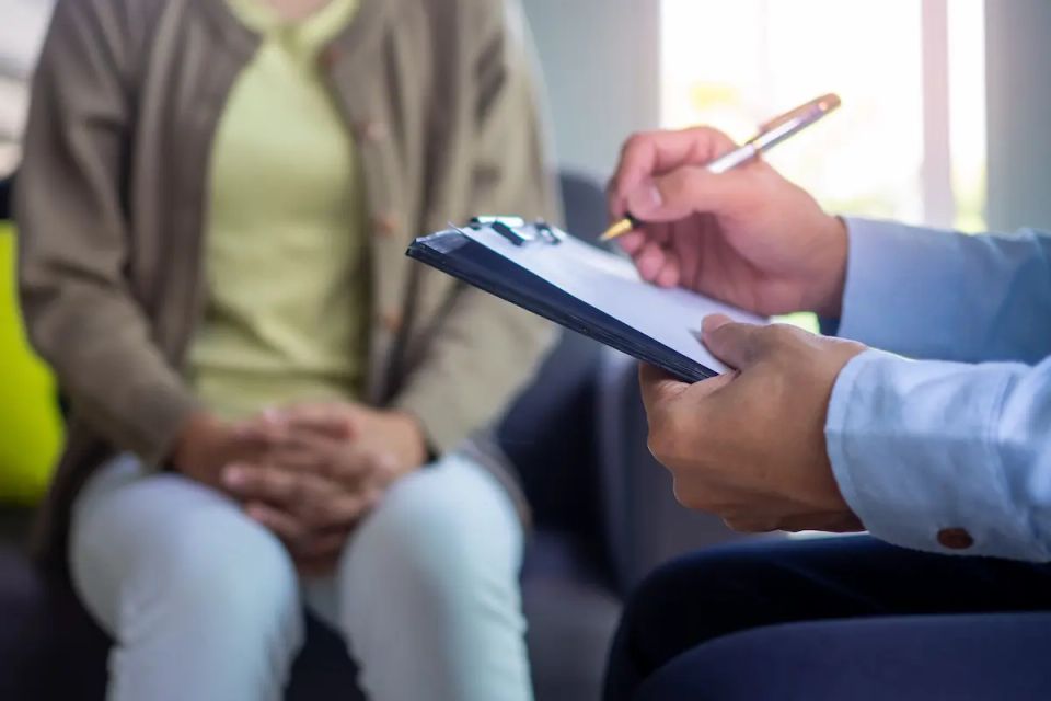 Vistacreate 392947428 stock photo psychiatrist recording patient mental symptoms inquire give advice well suggestion (1)