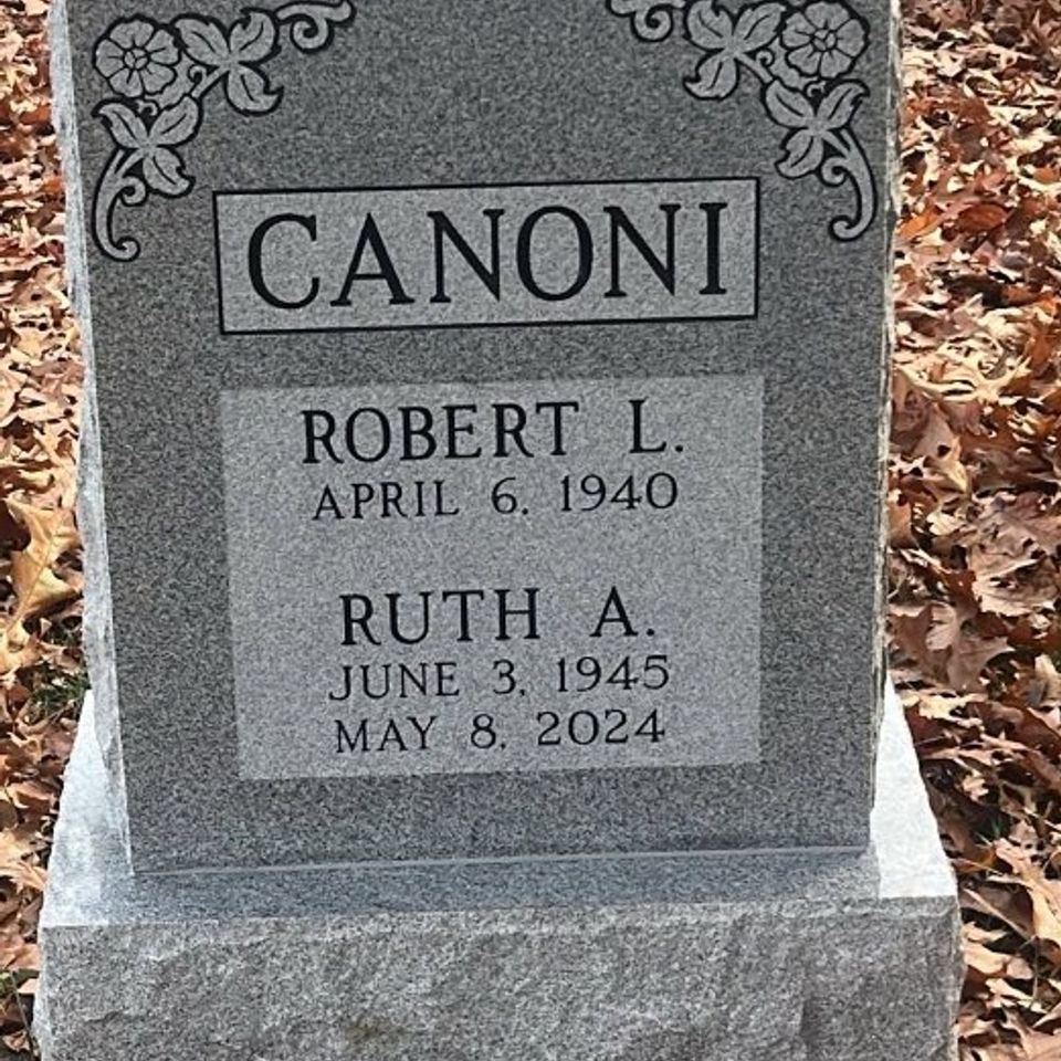 Ruth canoni memorial set