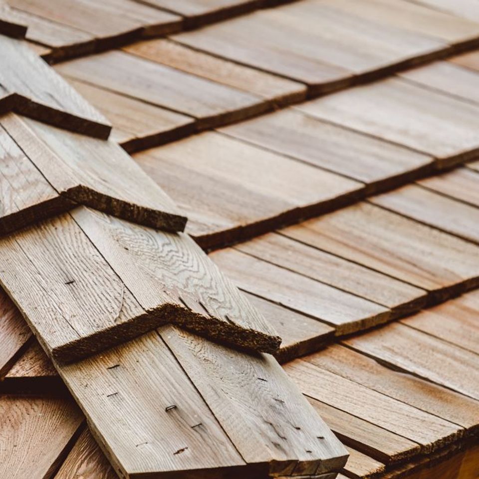 Cedar shakes   amish roofer   lancaster pa