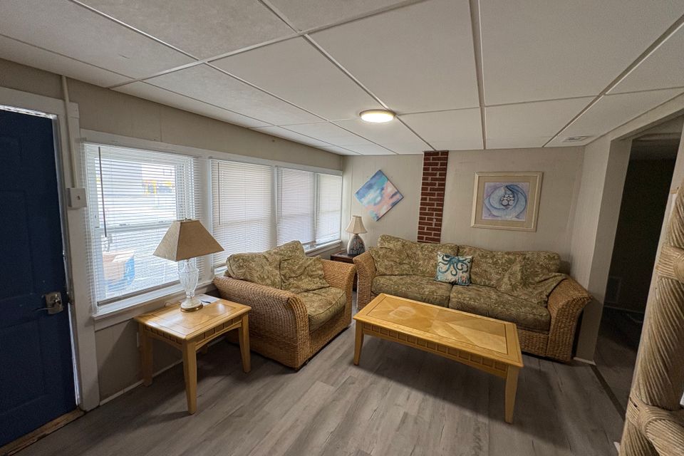 Spencer dwn living rm