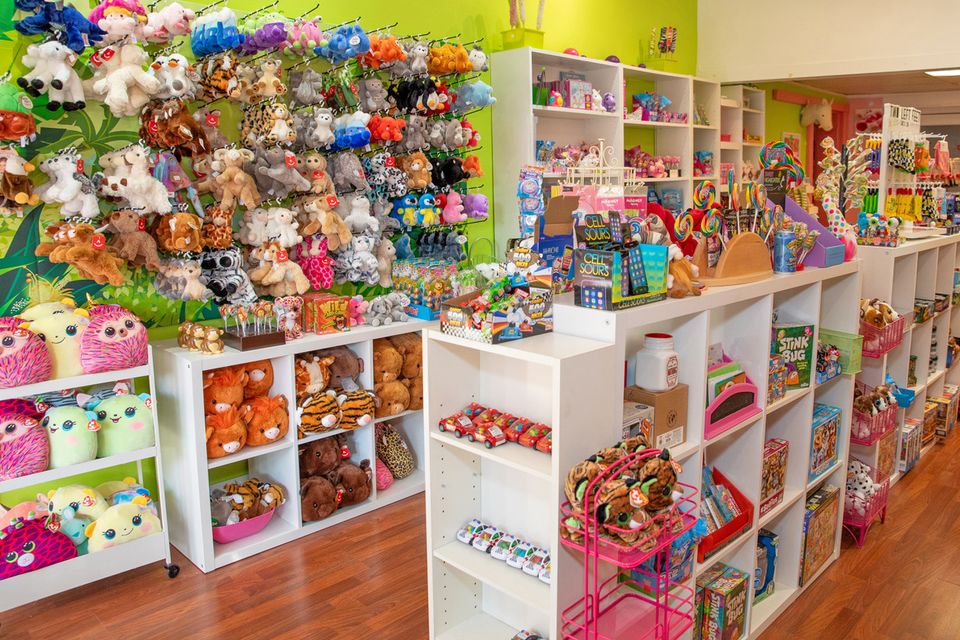 Candyology stuffies room best