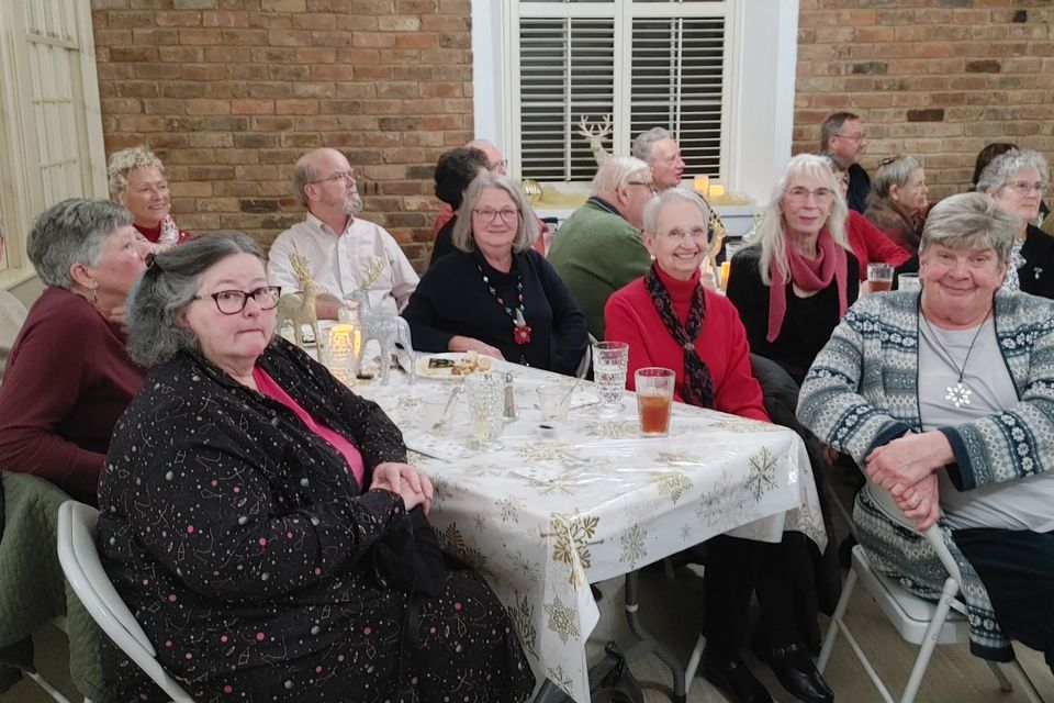 Folks at dinner