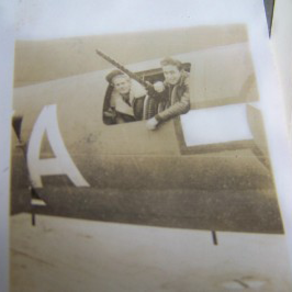 Wwii  8th a.f.  524bomb.squad. photos of b17s  etc files320170912 29651 1hplz6r