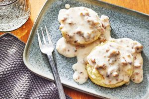 Sausage gravy and biscuits 013 26a0d86af1e040b79ba39e51f553ee7e