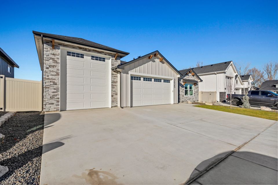 03 3625 s julianite ave final 3