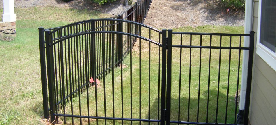 US Fence Company • raleigh nc • fuquay varina • johnston county • wake county • wood fence