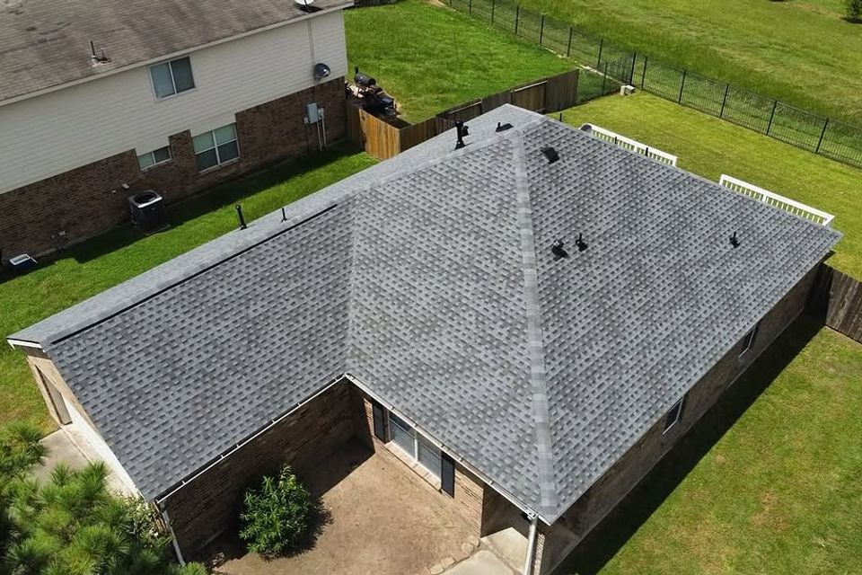 1000057677