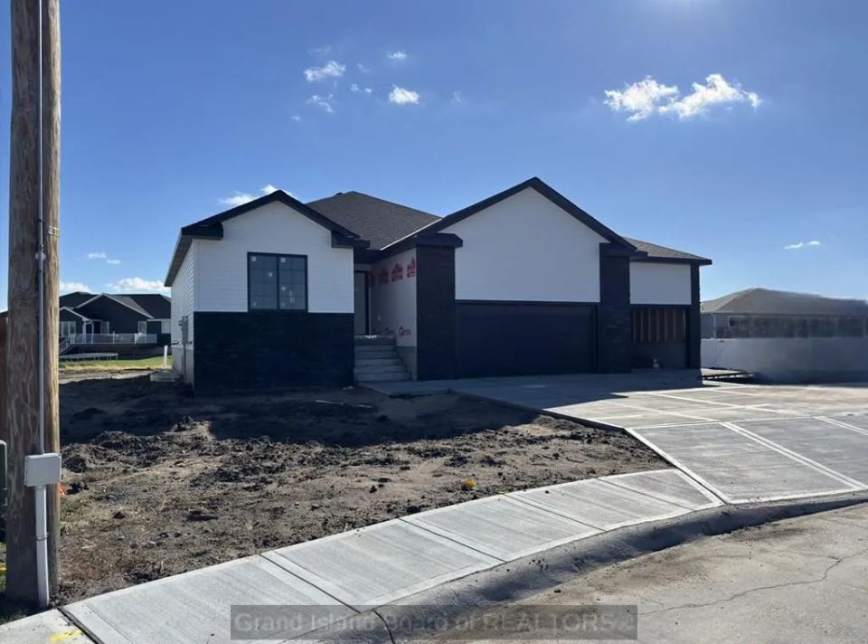 2107 pearl pl grand island  ne 68803 b 3