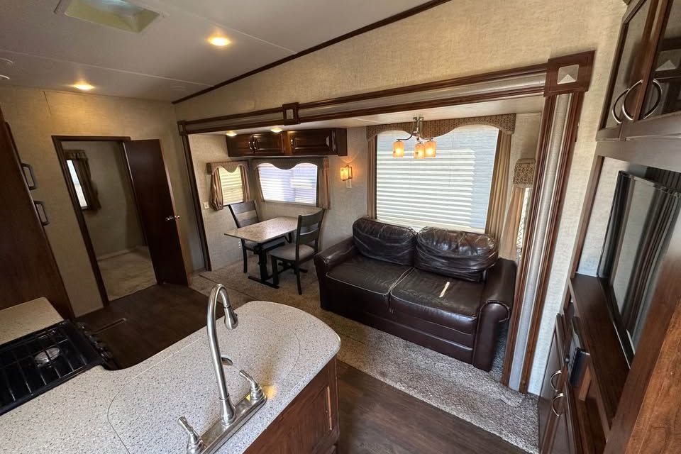 2013 keystone 5