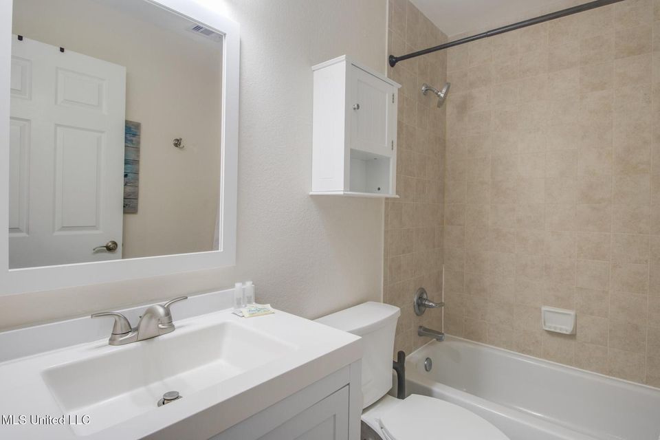 20251214184035752990000000 o