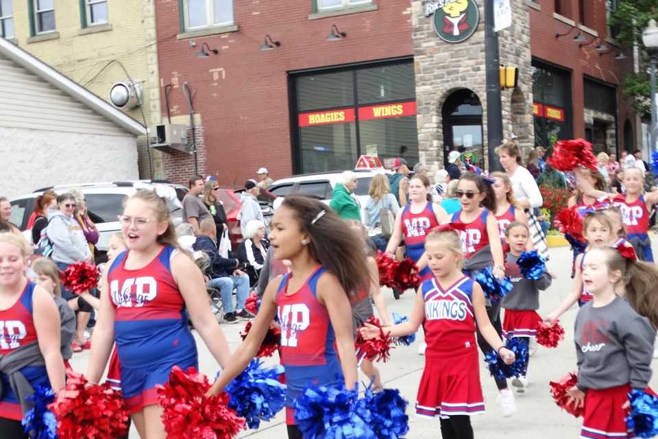 Parade (4)