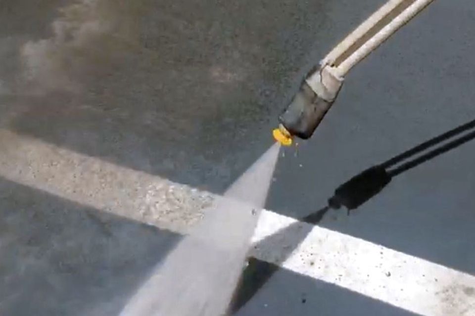 Commercial pressure wash 1280x567