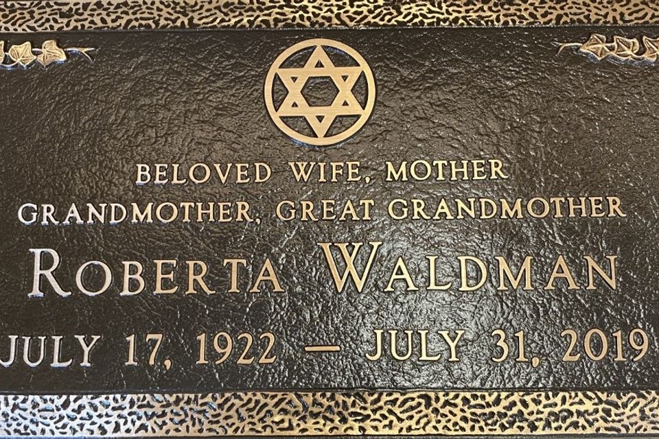 Roberta waldman bronze c3fcb70d bce6 4c4b ba84 d6ee9f69db9a
