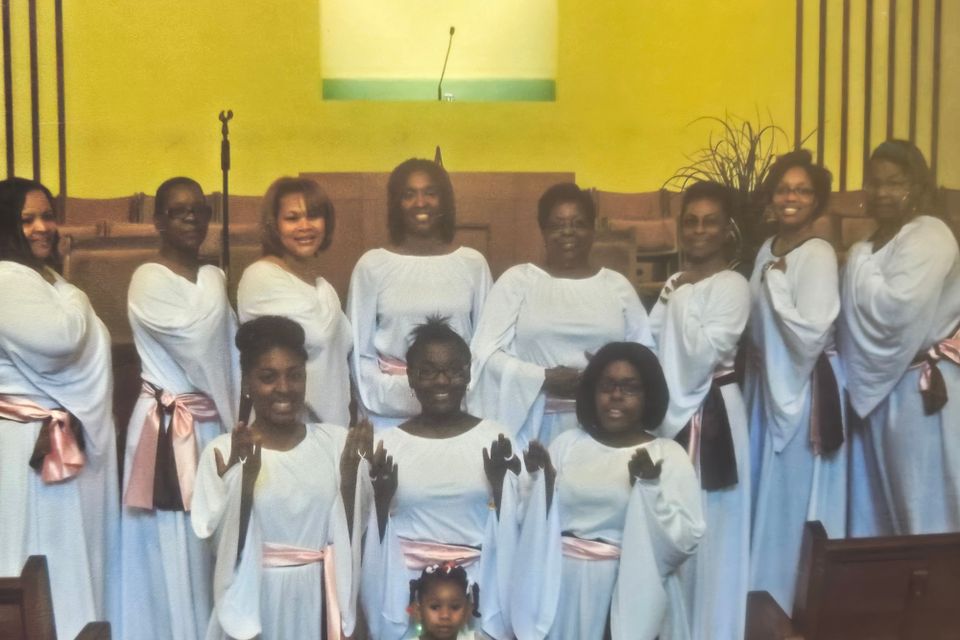 Praise dancers