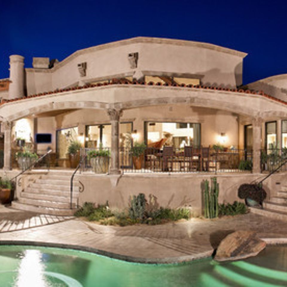 Mediterranean exterior20151206 15437 63hisk