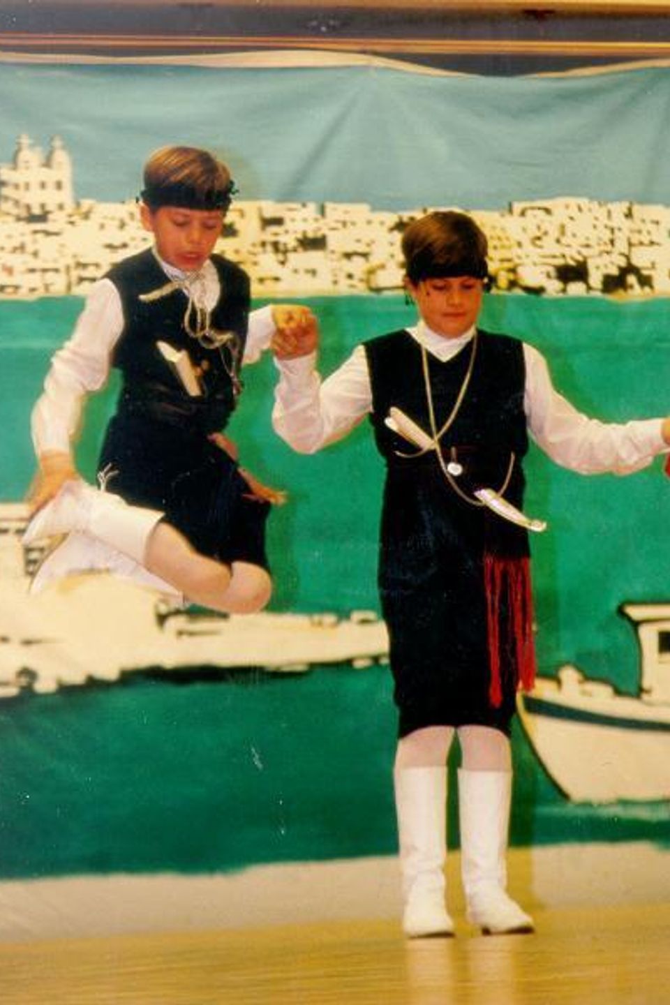1996 02 fdf cretan syrtos dance costumes from crete  andreas 