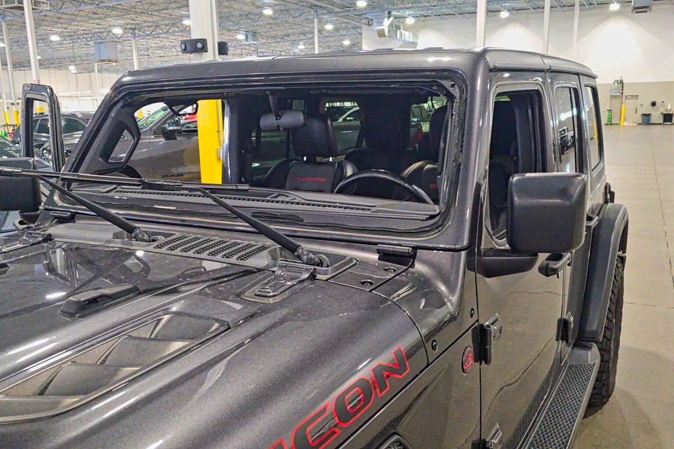 2019 jeep wrangler front windshield Roseville 