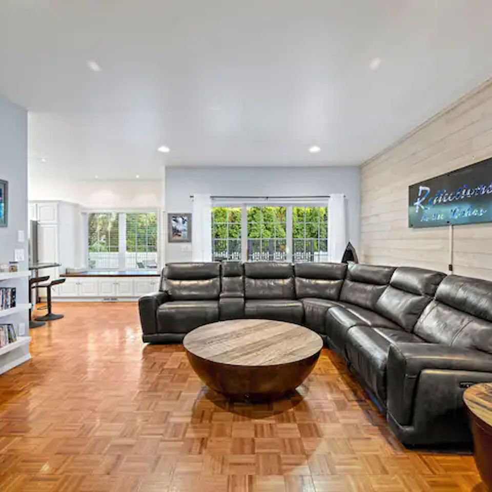 Living room 1 4