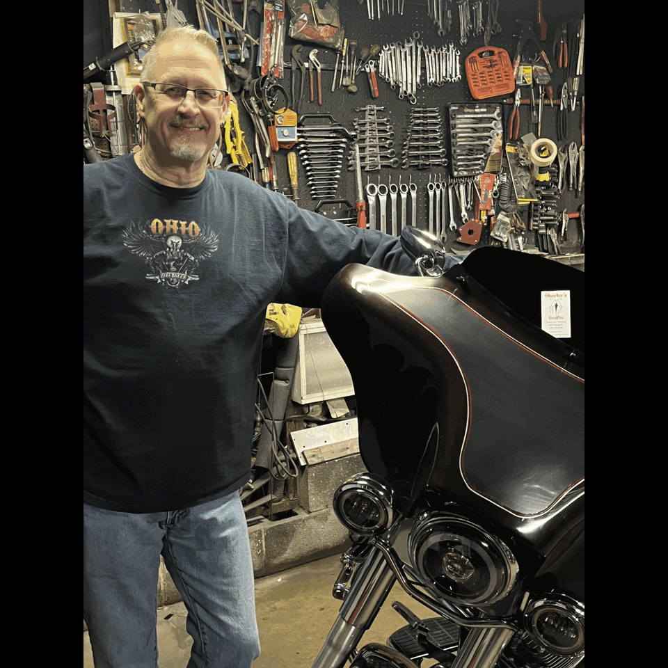 Creative custom pinstriping design and artistic projects created by Skeeter's Grafix.