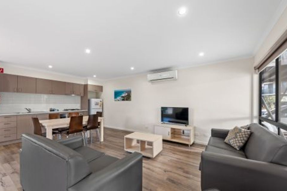 20614 melbourne deluxe 3b townhouse s6 b