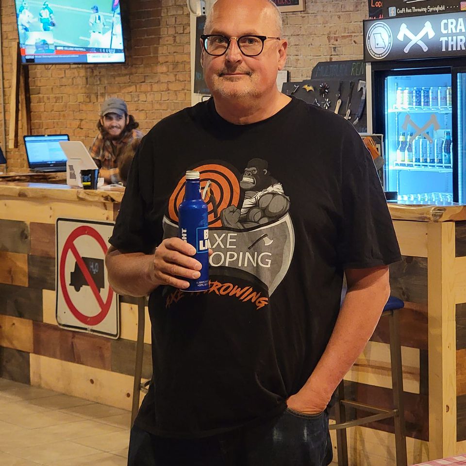 Axe throwing social9