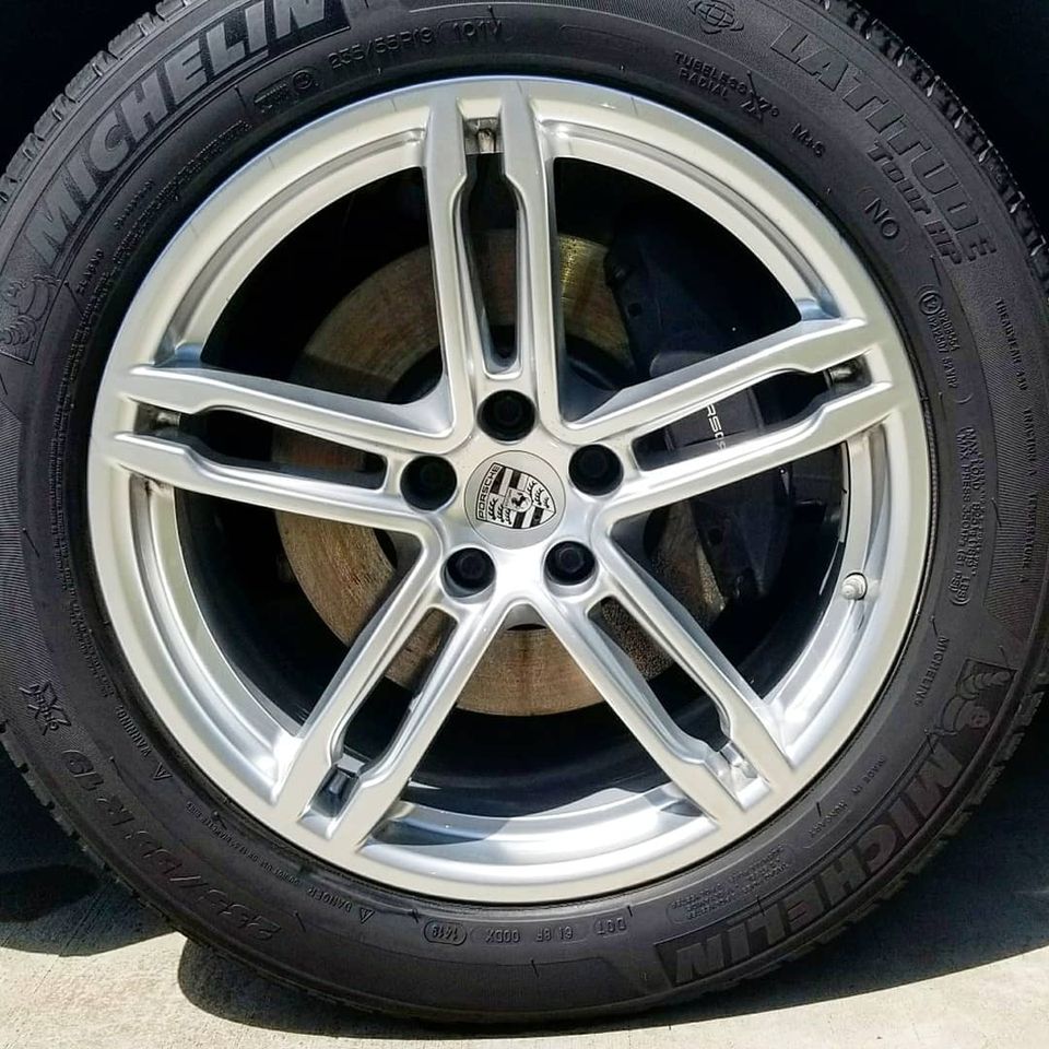 Auto detailing tire after