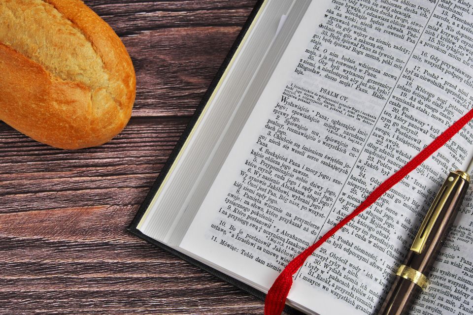 Bible g7e0012d4e 1920