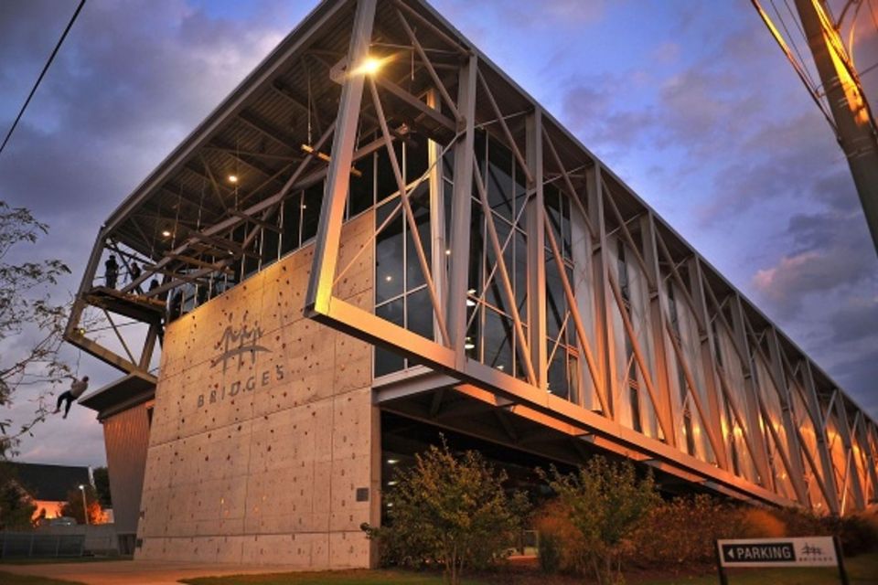 Bridges usa thumb590x385 1