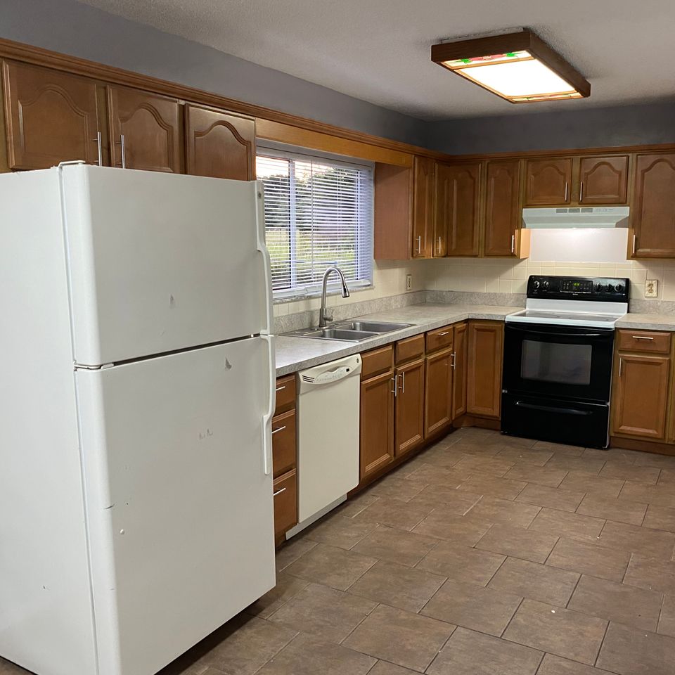 2 pine kitchen